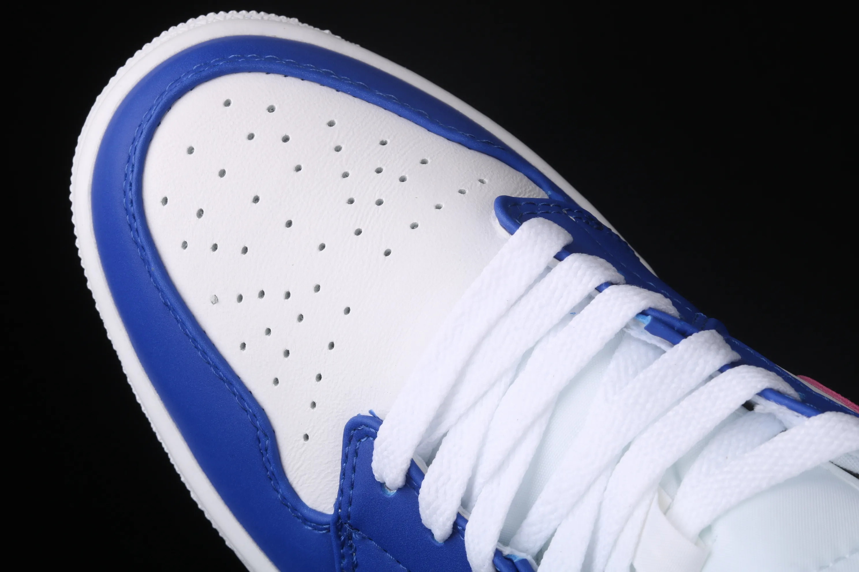 All categories Air Jordan Jordan series basketball shoes Air Jordan 1 Mid Air Jordan 1 Mid AJ1 Joe 1 white blue purple Chinese basketball shoes 554724-451